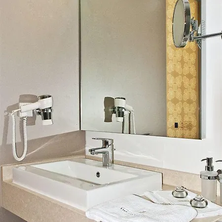 Vier Jahreszeiten Hotel