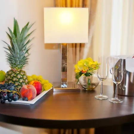 Vier Jahreszeiten Hotell Berlin