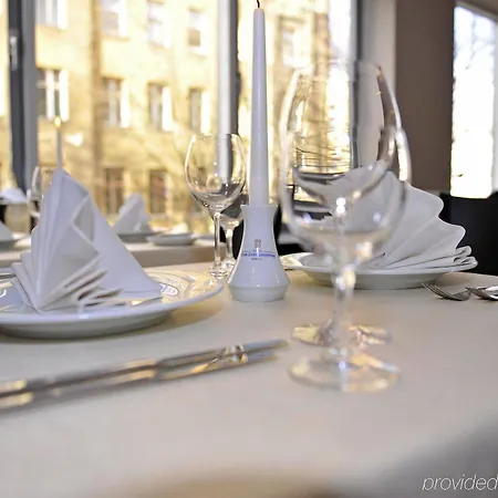 Vier Jahreszeiten 4* Berlin