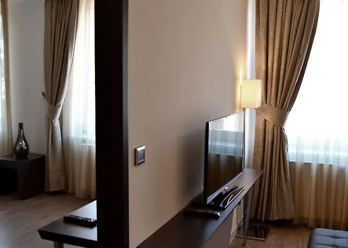 Vier Jahreszeiten ホテル