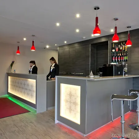 Vier Jahreszeiten 酒店