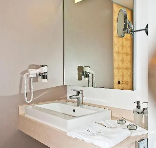 酒店 Vier Jahreszeiten 柏林