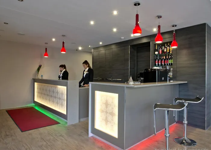 Vier Jahreszeiten 酒店